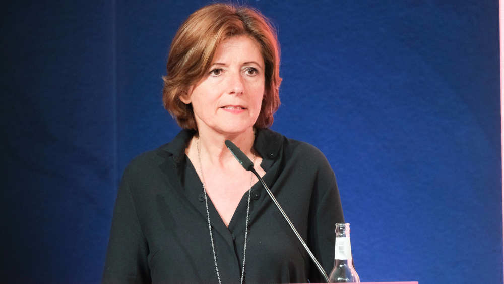 Malu Dreyer, Ministerpräsidentin von Rheinland-Pfalz, hat sich für eine stärkere Regulierung von sozialen Netzwerken wie TikTok ausgesprochen