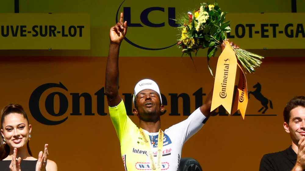 Biniam Girmay nach dem Sieg bei der 12. Etappe der Tour de France