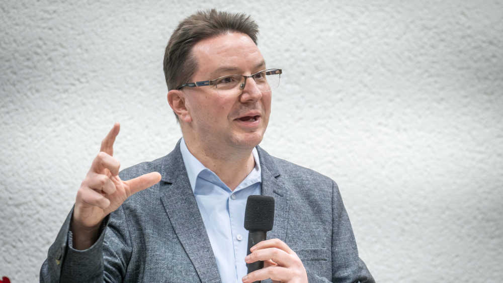 Image - Blume: Rechtzeitig gegen Judenhass im Netz vorgehen