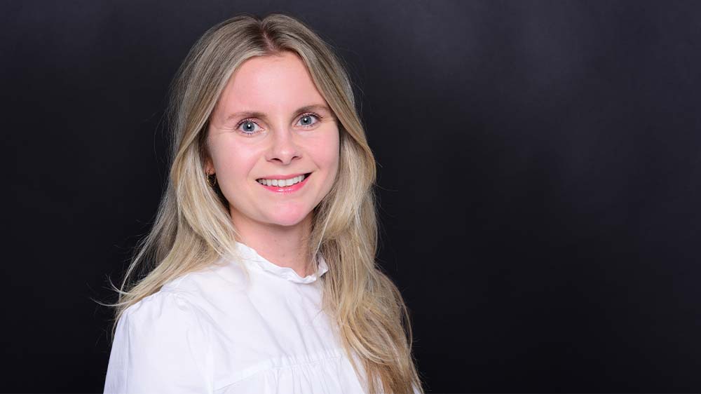 Chefin vom Dienst (CvD): Carina Dobra