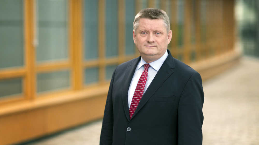 CDU-Politiker Hermann Gröhe im Atrium des Konrad-Adenauer-Hauses