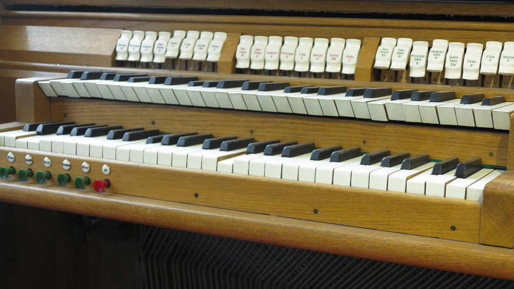 Image - Madonna statt Mozart: Kirchenmusiker begeistert mit Orgel-Videos