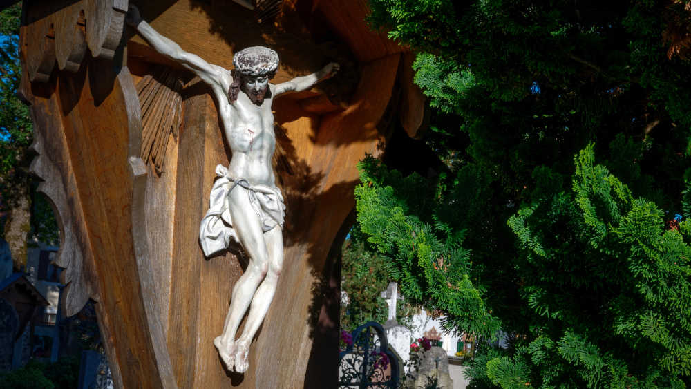 Im osthessischen Großenlüder wird ein neuer Jesus für die Passionsspiele dringend gesucht (Symbolbild)