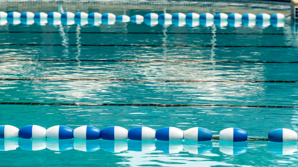 Hierzulande können immer weniger Menschen schwimmen (Symbolbild)