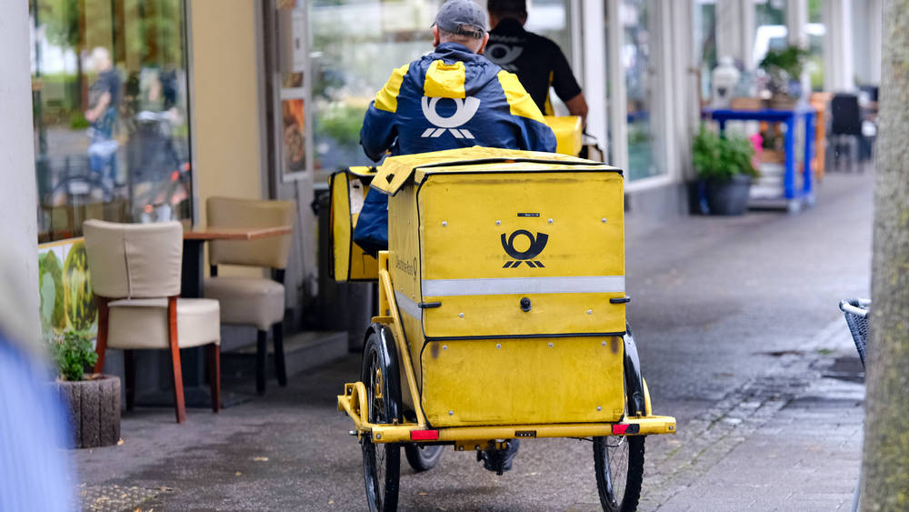 Wenn ein Briefträger heiratet, ist Vorsicht geboten