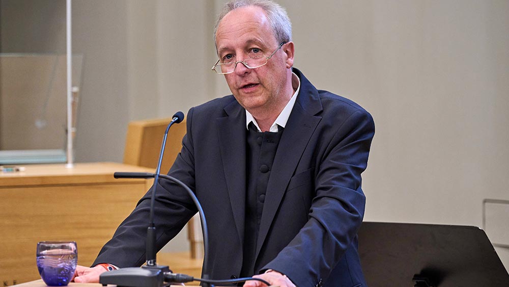 Im Gespräch über das Wehrdienstgesetz forderte der evangelische Berliner Bischof Christian Stäblein, junge Menschen stärker einzubeziehen (Archivbild)