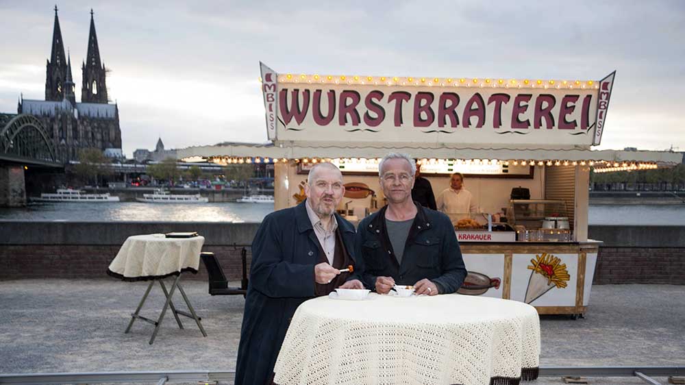 Nach einem gelösten Fall gönnen sich die Kölner Tatort-Kommissare Ballauf und Schenk regelmäßig eine Currywurst