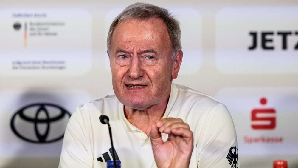 Friedhelm Julius Beucher (Präsident Deutscher Behinderten Sportverband) bei der Eröffnungspressekonferenz der Paralympics in Paris am 27.08.2024