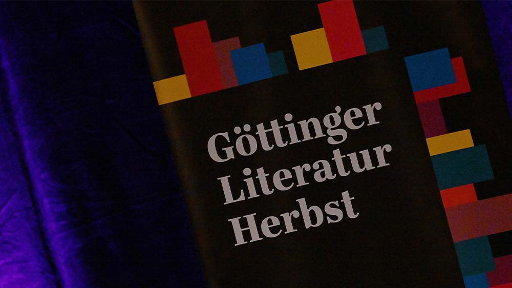 Beim Göttinger Literaturherbst erwarten Besucherinnen und Besucher neue Bücher