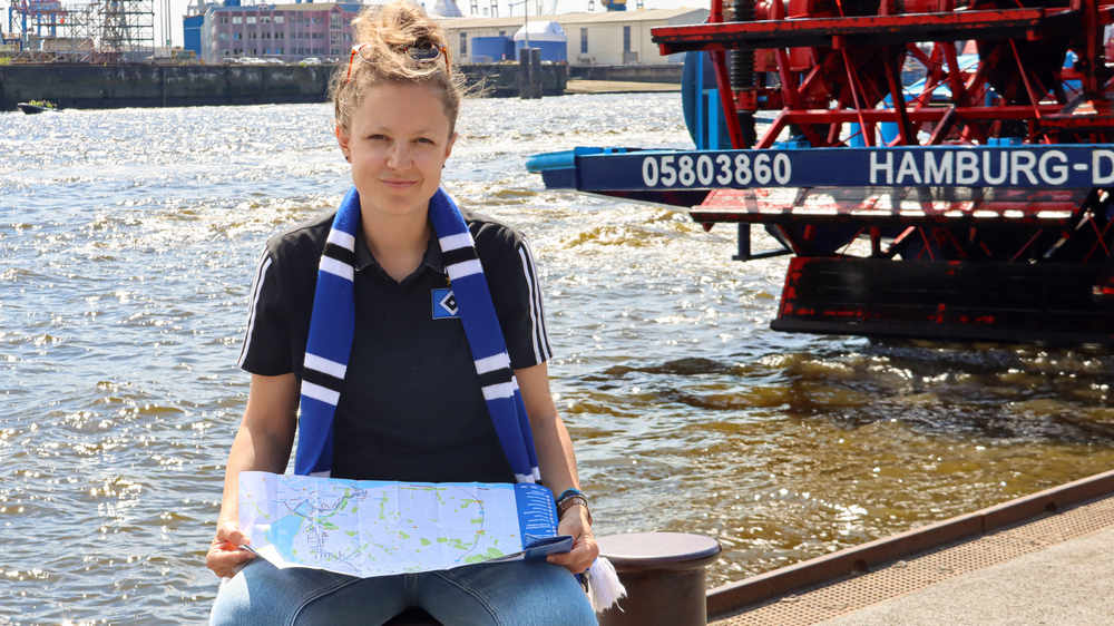 Am Hafen geht's los: Anna Stöcken hat den HSV-Pilgerweg entworfen