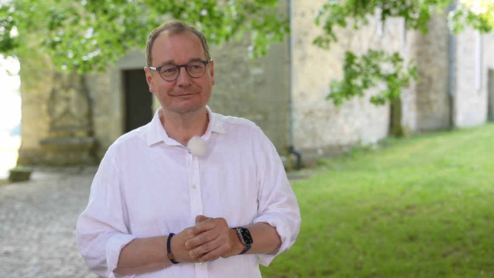 Pfarrer Martin Cachej hat das Übernachtungs-Projekt ins Leben gerufen