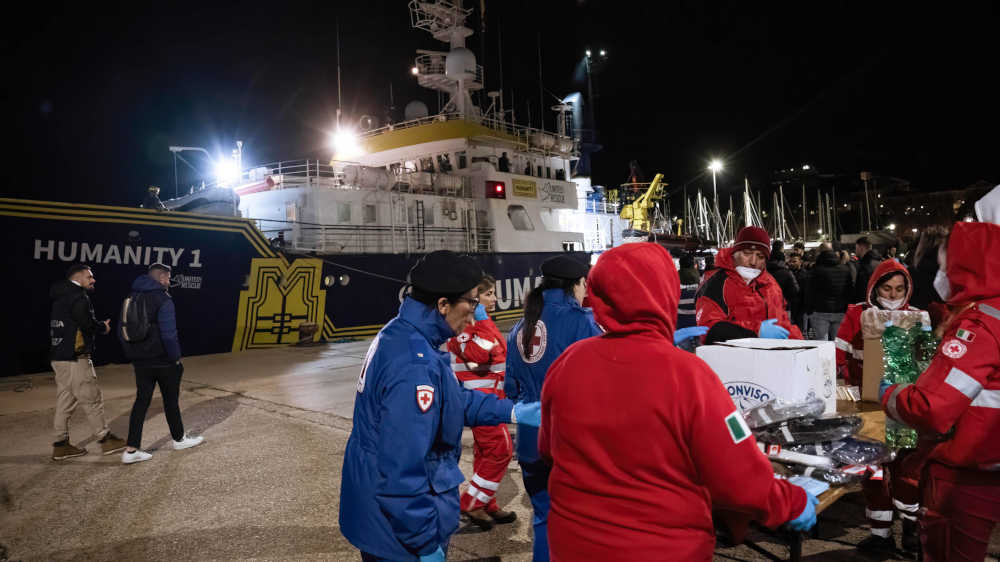 Das Rettungsschiff „Humanity 1“ nahm erneut zahlreiche Flüchtlinge im Mittelmeer auf (Archivbild)