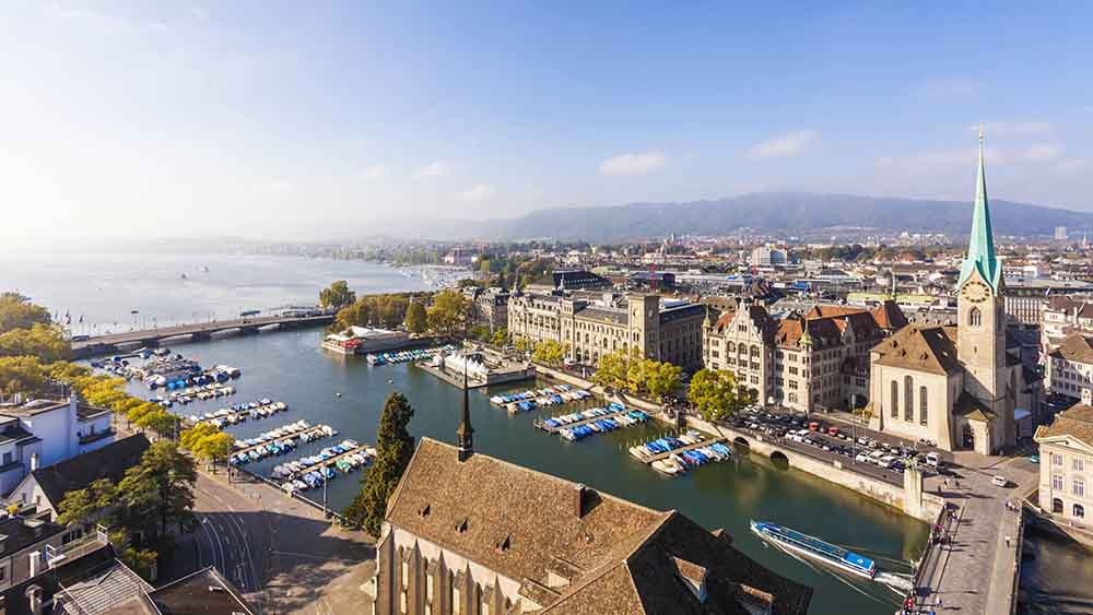 In die Schweiz, hier Zürich, zieht es viele deutsche Auswanderer