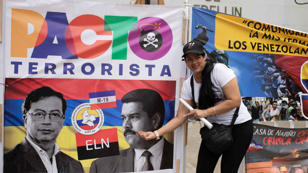 Venezolaner demonstrieren in Medellin für Freiheit und Demokratie