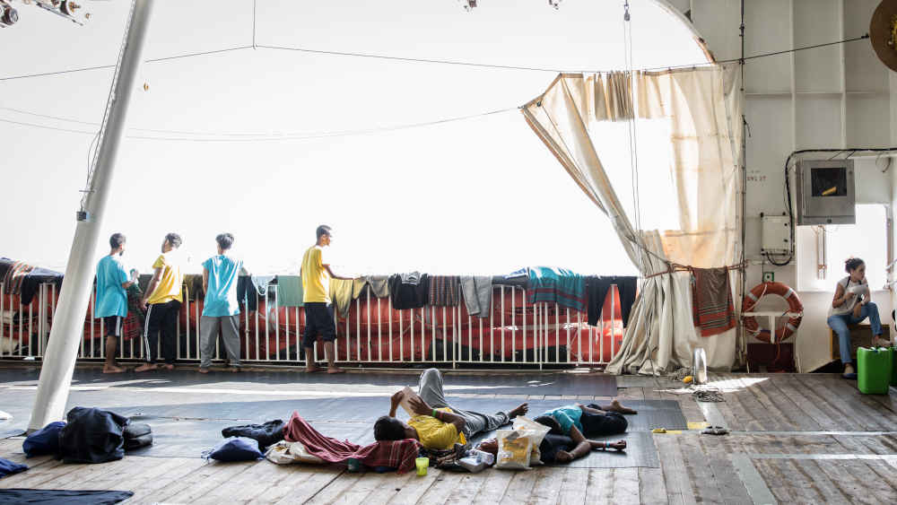 Das Rettungsschiff "Geo Barents" hat Flüchtlinge im Mittelmeer aufgenommen (Archivbild)