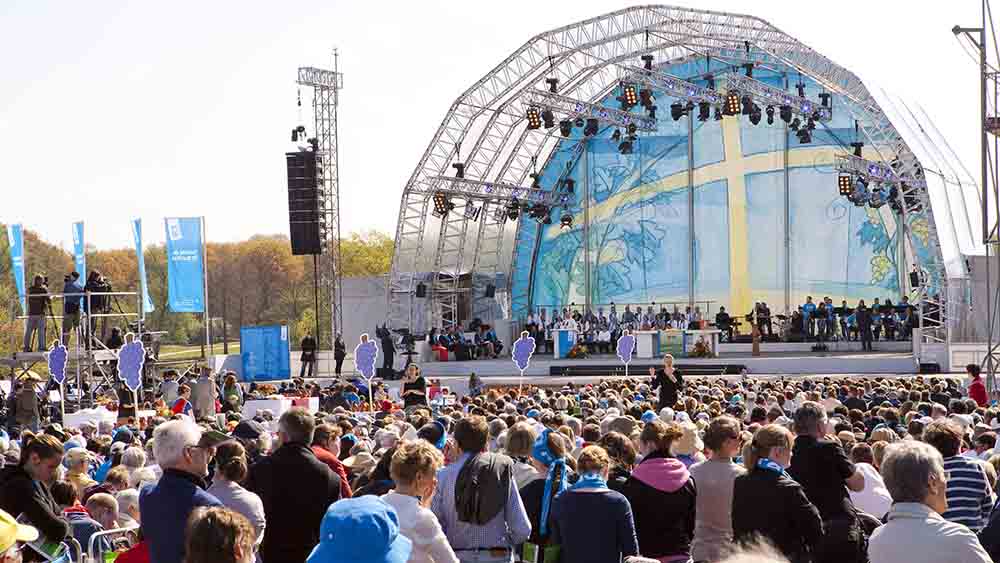 Der Abschlussgottesdienst des Kirchentags 2013 fand im Hamburger Stadtpark statt