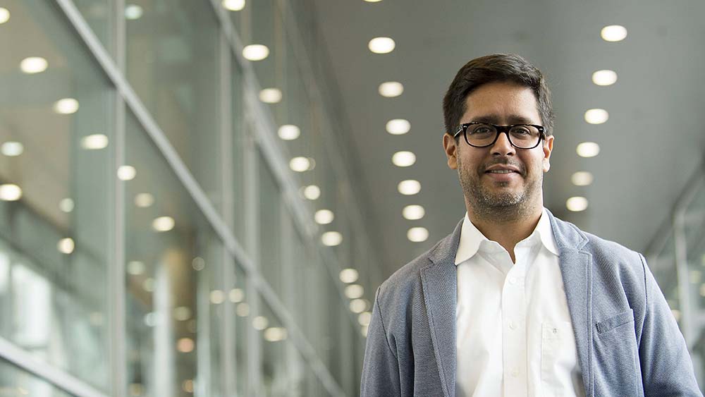 Image - Bestsellerautor Kazim: Mehr von Angesicht zu Angesicht reden