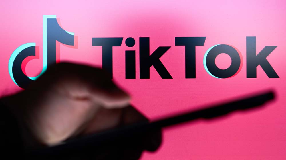 Der Influencer Patrick Legun wurde mit seinen Nächstenliebe-Aktionen auf Instagram und TikTok bekannt