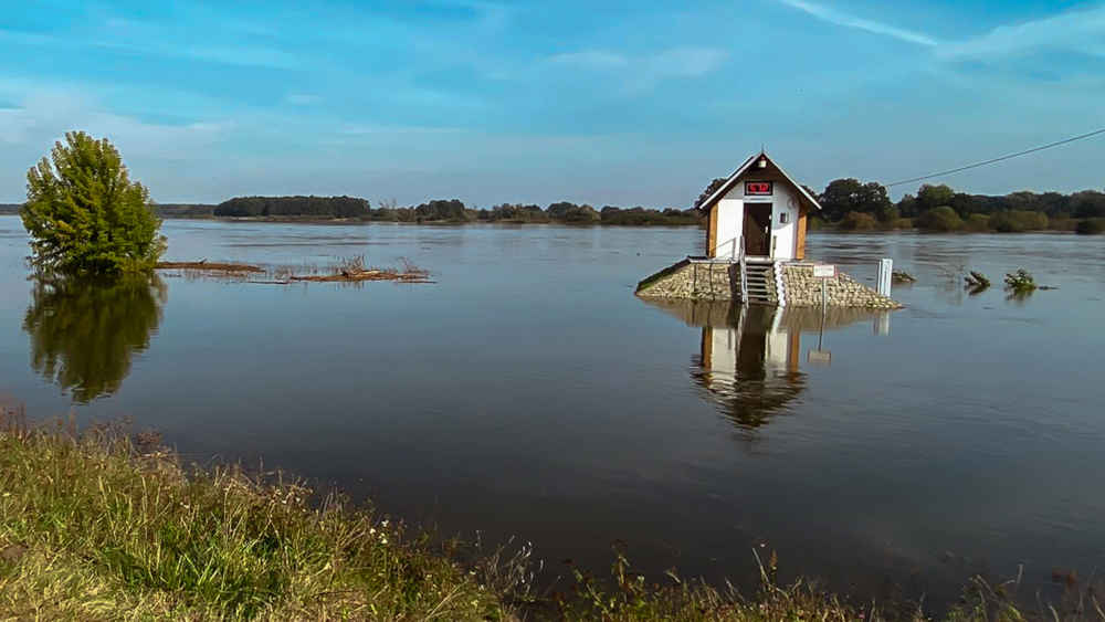 Angesichts der aktuellen Hochwasserlage in Brandenburg, fordert Umweltminister Vogel weiteren Hochwasserschutz 