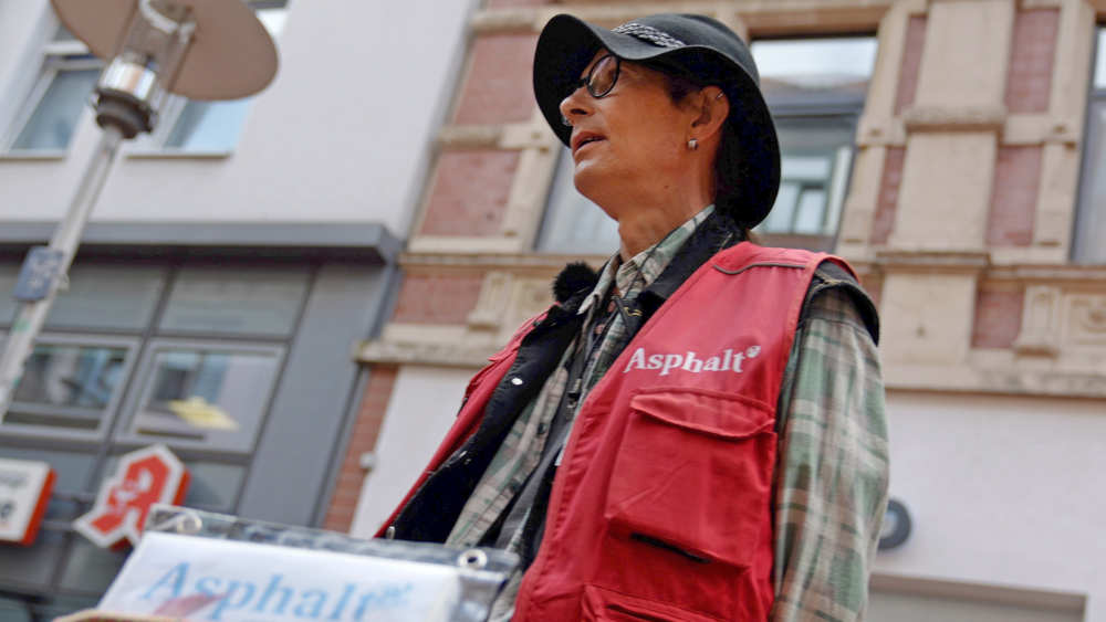 Image - 30 Jahre Asphalt: Ha-Jo verkauft Hannovers Straßenmagazin