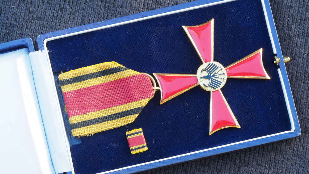 Bundesverdienstkreuz am Bande: Verdienstorden der Bundesrepublik Deutschland