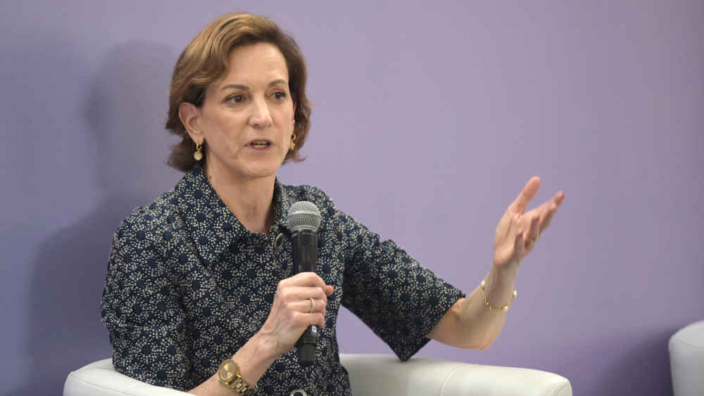 Anne Applebaum ist davon überzeugt, dass eine liberale Demokratie die stabilere Staatsformen ist