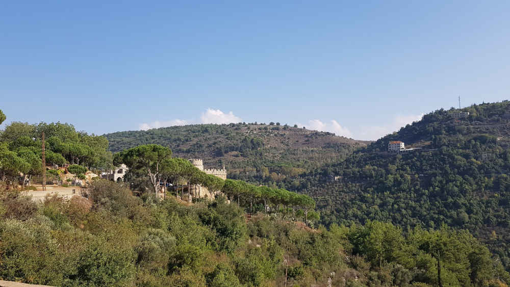 Im libanesischen Chouf Gebirge wurde eine deutsch-libanesische Begegnungsstätte beschossen