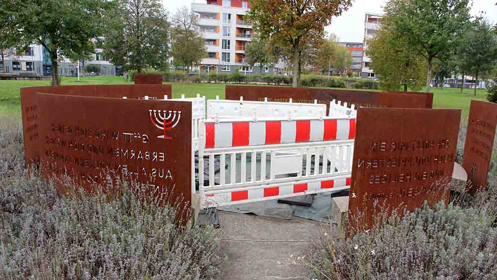 Image - Karlsruhe: Betroffenheit nach Beschädigung eines jüdischen Mosaiks