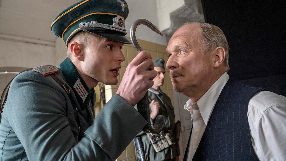 Hagen von Strelow (Ludwig Simon) und Kommissar Rother (Ulrich Tukur)