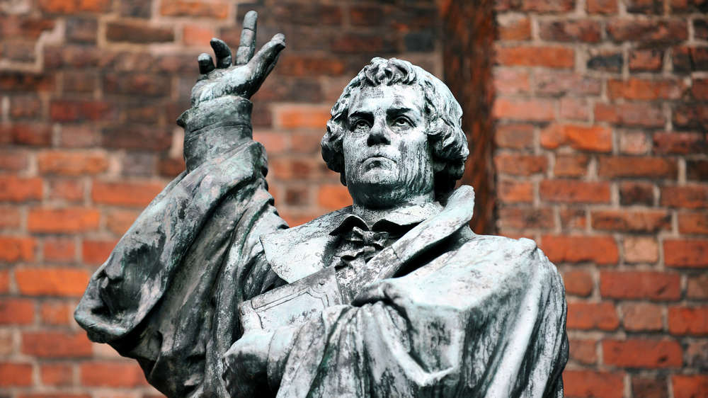 Image - Am rechten Rand der Kirche