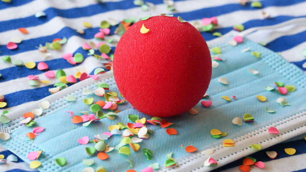 Ein Lächeln unter Tränen – eine Trauerclownin erzählt