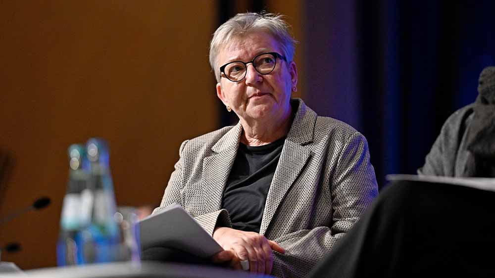 Die pfälzische Kirchenpräsidentin Dorothee Wüst appelliert an Kirche und Diakonie