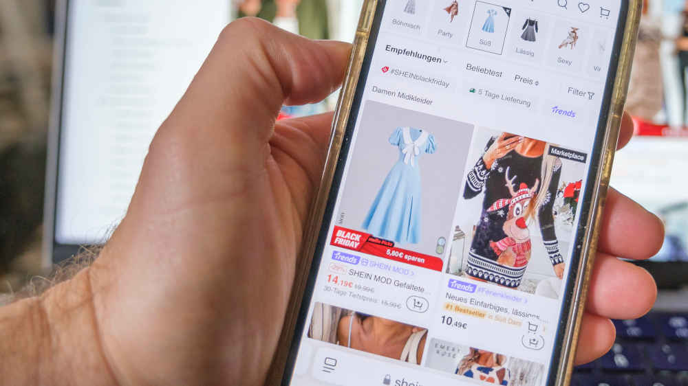 Einige Online-Shops haben sich bereiterklärt, bei einem Einkauf oder einer Buchung eine Vergütung zu zahlen (Symbolbild)