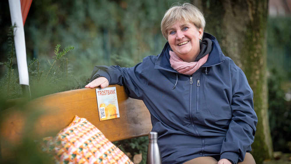 Image - Trauerbänke: Reden über Tod und Einsamkeit