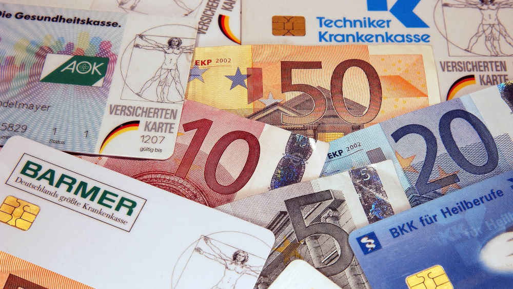 Gesetzlich Versicherte sollten sich auch für 2026 auf steigende Beiträge einstellen