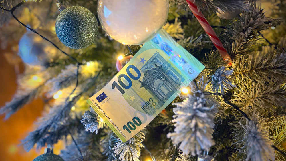 Viele tariflich Beschäftigte können sich erneut auf Weihnachtsgeld freuen