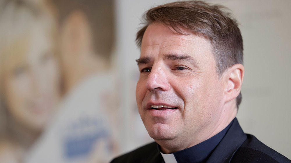 Image - Bischof Oster erzählt Weihnachtswitz