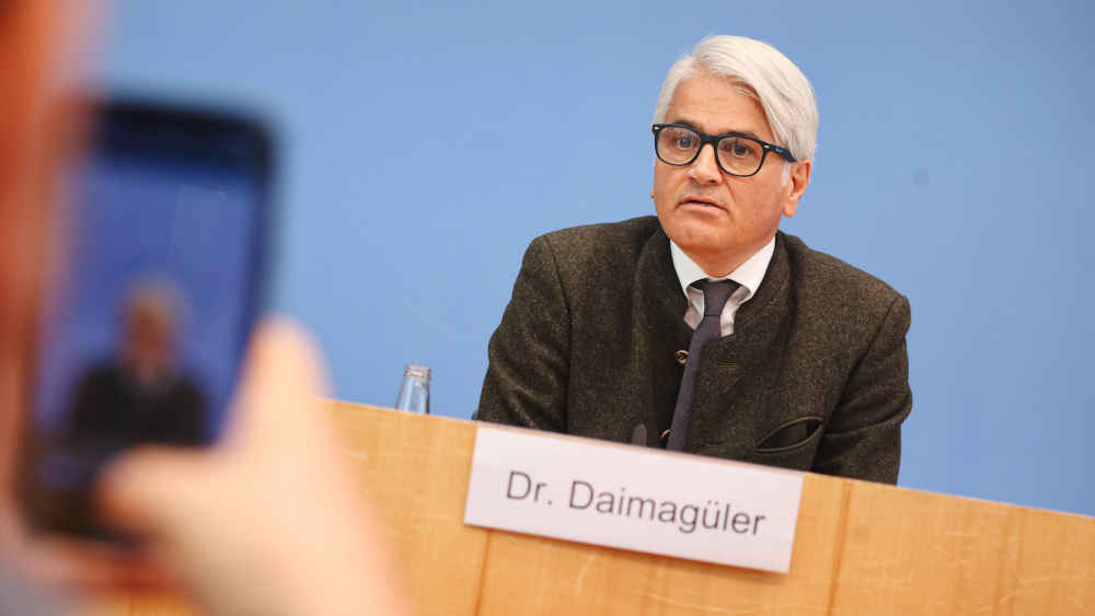 Der Beauftragte der Bundesregierung gegen Antiziganismus, Mehmet Daimagüler, hat Verständnis für das Anliegen der Jenischen