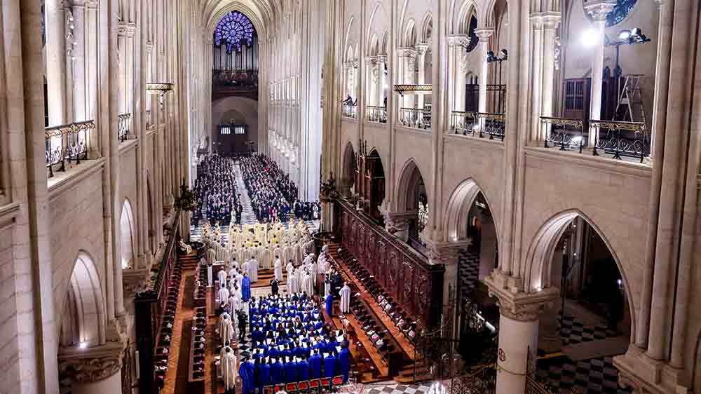 Mit einer Messe hat Paris die Wiedereröffnung von Notre-Dame gefeiert