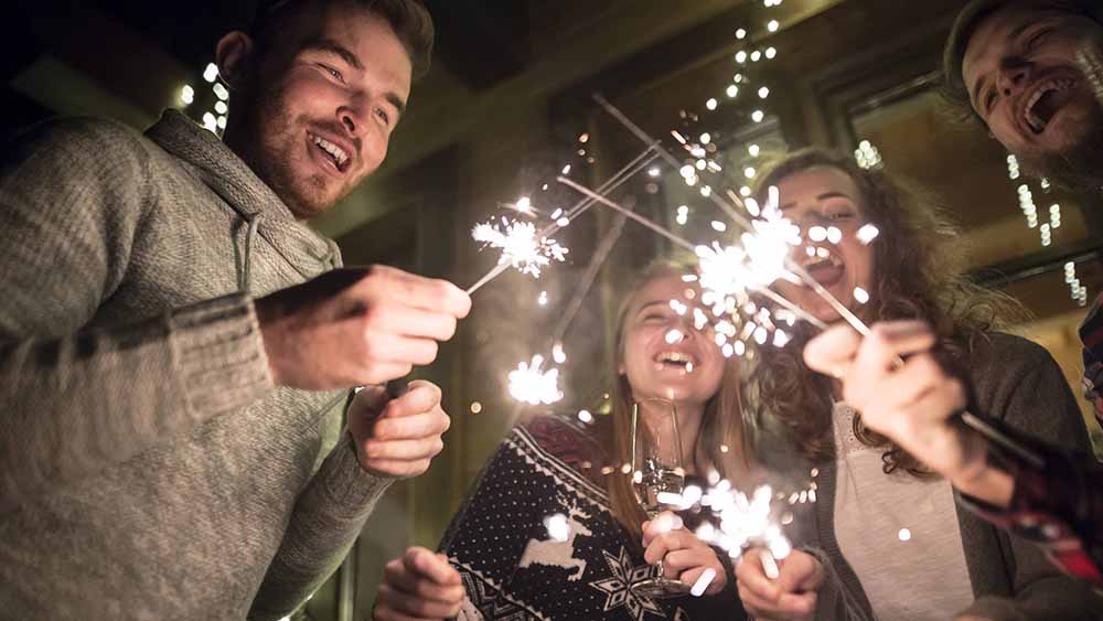 Für eine Silvester-Party sind Wunderkerzen immer eine gute Idee