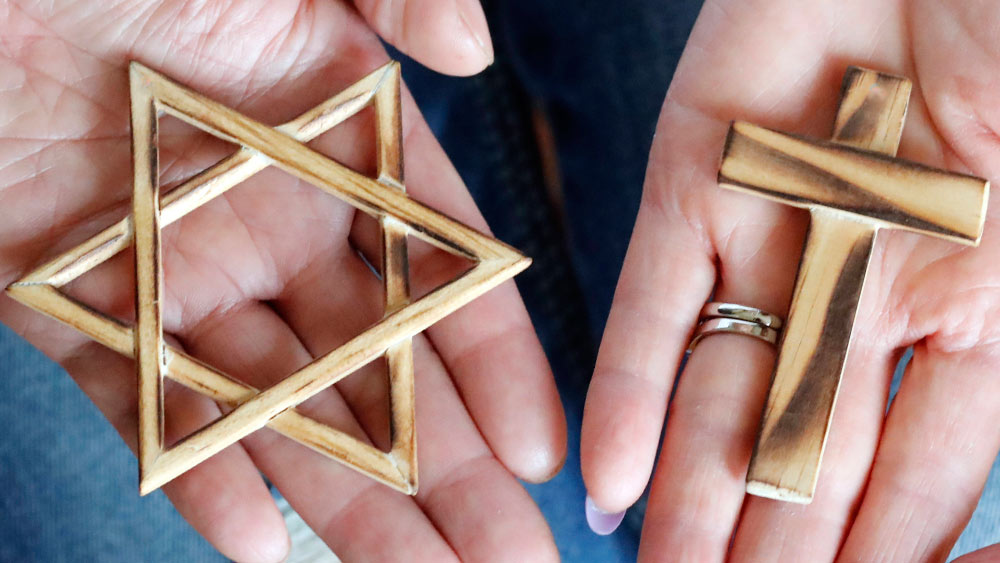 Die Gesellschaft für Christlich-Jüdische Zusammenarbeit (GCJZ) engagiert sich seit 1949 für den interreligiösen Dialog