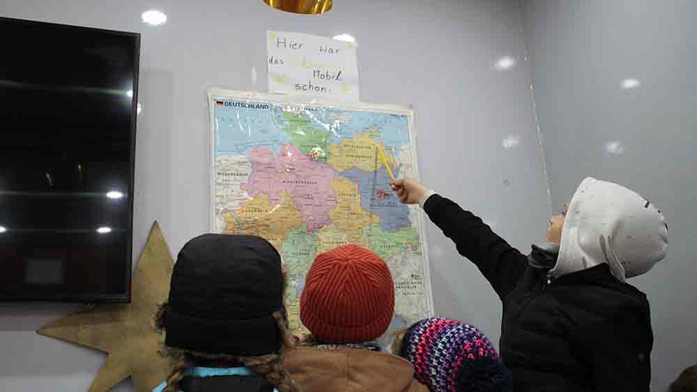 Eine Karte zeigt, wo das Sternsinger-Mobil aus Aachen schon alles in Deutschland war.