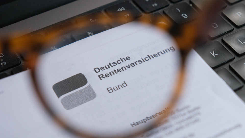 13 Prozent der Rentner in Deutschland gehen nach dem erstmaligen Bezug einer Altersrente weiter arbeiten