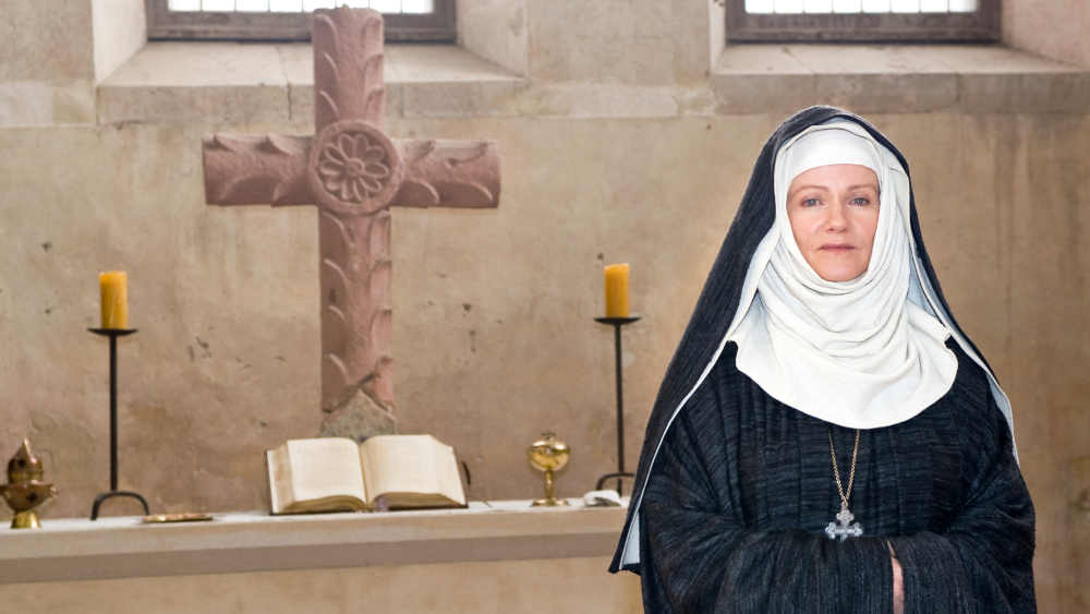 Barbara Sukowa als Hildegard von Bingen im Kloster Eberbach in Eltville