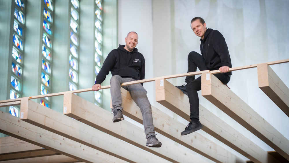 Image - “Boulderchurch”: Klettern im Kirchenschiff