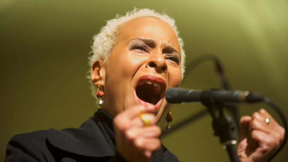 Die Berliner Jazzsängerin Jocelyn B. Smith will vor allem Frauen eine hörbare Stimme geben (Archivbild 2013)