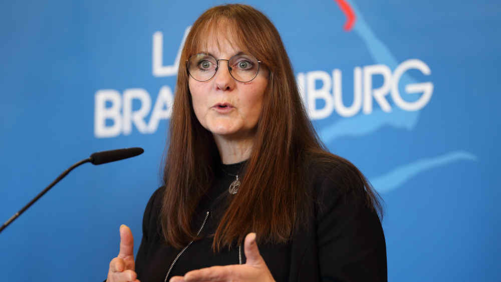 Brandenburgs Innenministerin Katrin Lange von der SPD