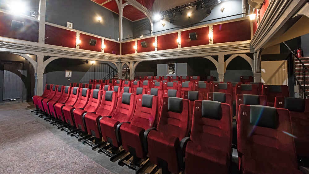 Umgestalteter Kirchensaal der ehemaligen Baptistenkirche in Göttingen