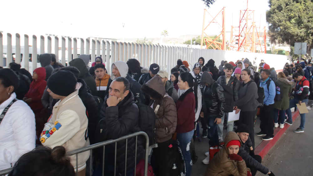 Tausende Menschen sind an der Grenze gestrandet, nachdem die Trump-Regierung eine App für Asylanträge annulliert hat