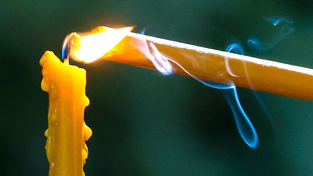 Licht im Dunkeln: Schon immer waren Kerzen von Bedeutung für religiöse Praktiken